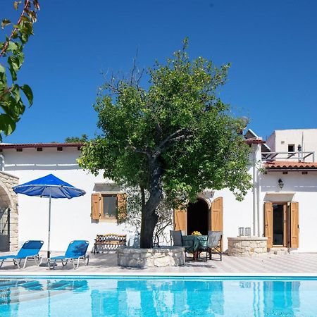 Silver Gem Villa With Private Pool Gerani Chanion Exteriér fotografie